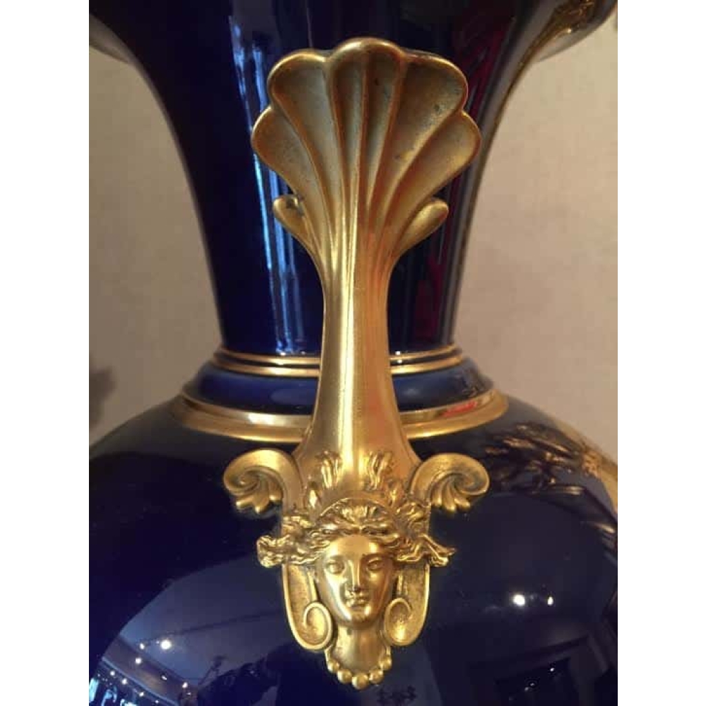 Vase à décor de Sèvres. Réf: 322 | Biron Vase à décor de Sèvres. Réf: 322