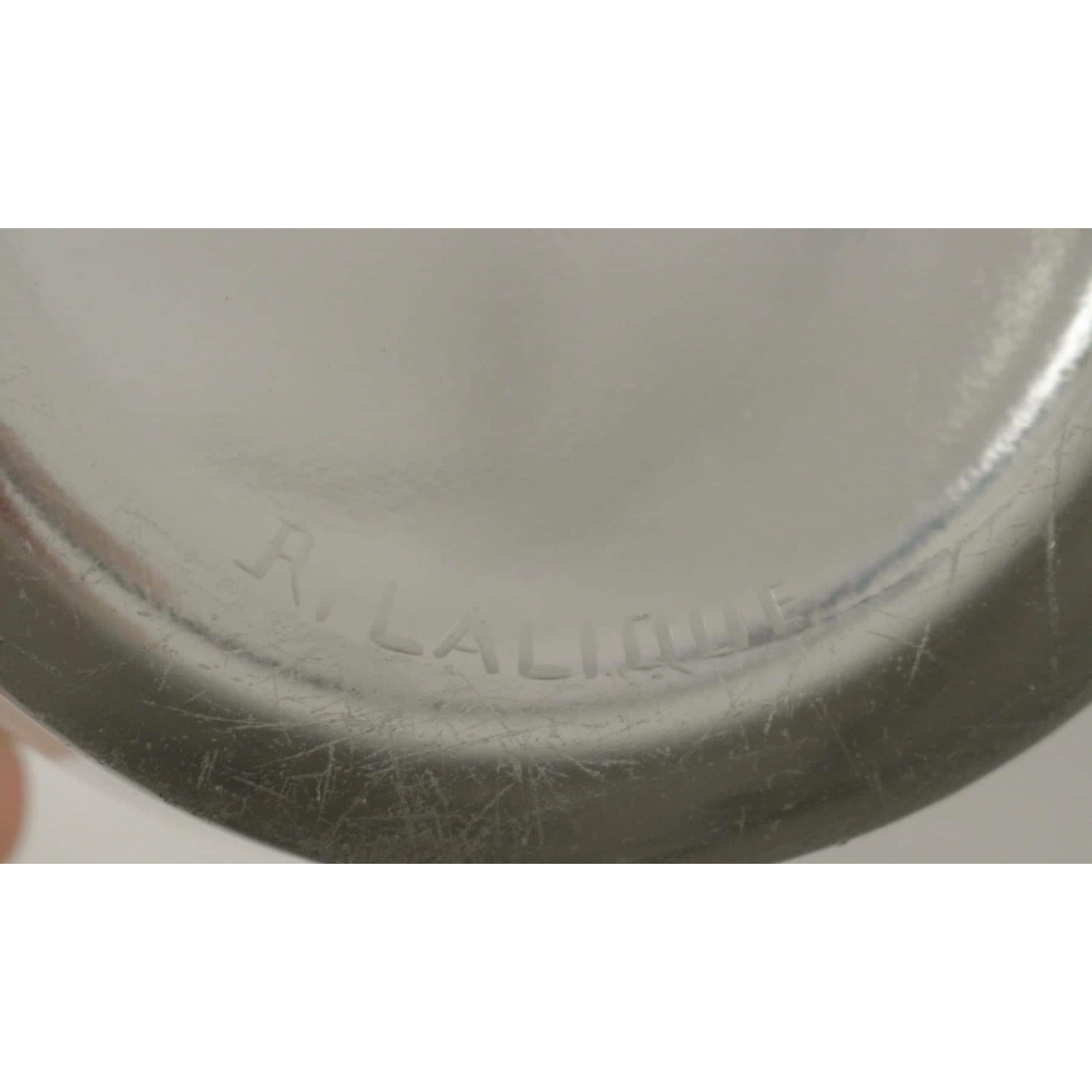 René LALIQUE – Vase « Chamarande » – 1926 – | Biron René LALIQUE - Vase "Chamarande" - 1926 -