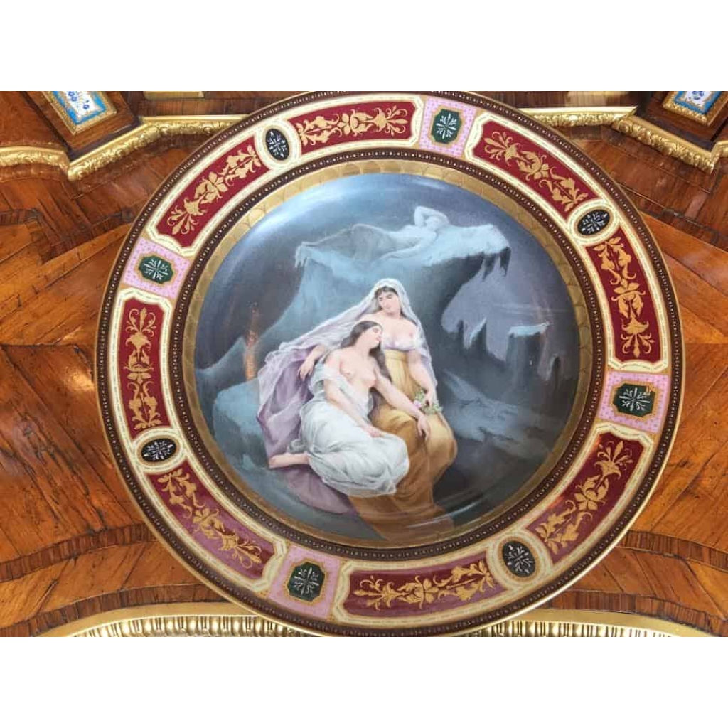 Grand plat en porcelaine de Vienne » le pôle nord ». Réf: 263 | Biron ||||