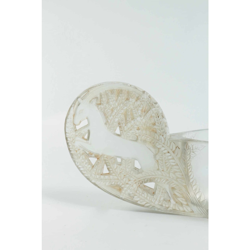 LALIQUE René (1860-1945) Jardinière « Saint Hubert « | Biron LALIQUE René (1860-1945) Jardinière "Saint Hubert "