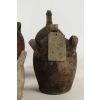 Ensemble de 4 bouteilles en terre cuite anciennes, sans contenu. | Biron Ensemble de 4 bouteilles en terre cuite anciennes, sans contenu.