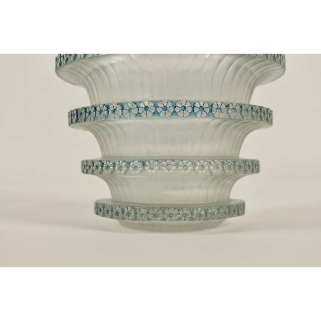 René Lalique Vase « Chevreuse » | Biron René Lalique Vase "Chevreuse"