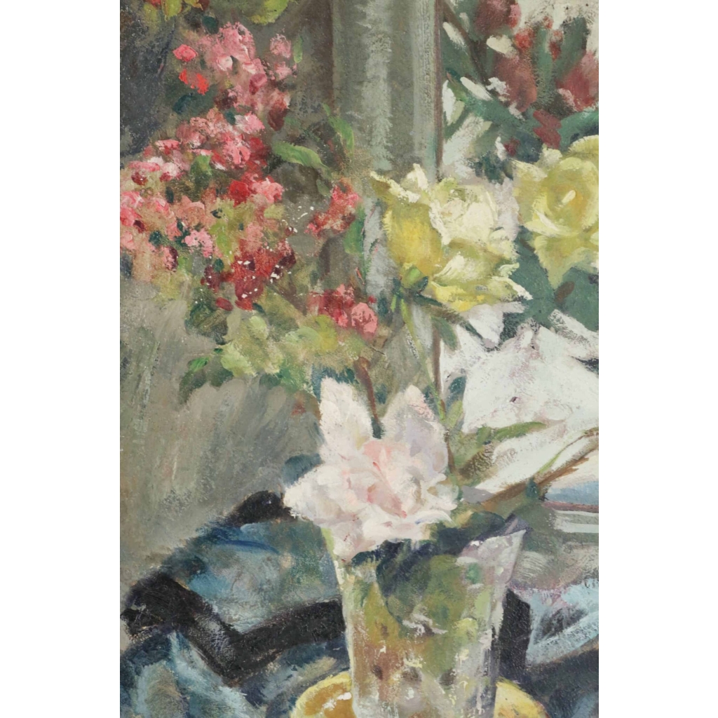 Peinture sur bois du XXème siècle d'un bouquet de fleurs devant un miroir