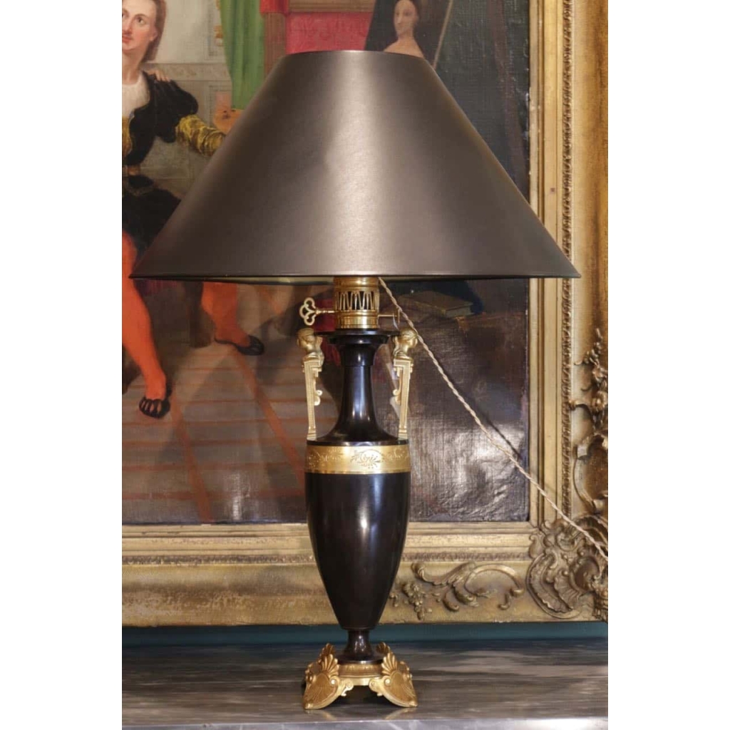 Deux paire de lampes en bronze d'époque Napoléon III