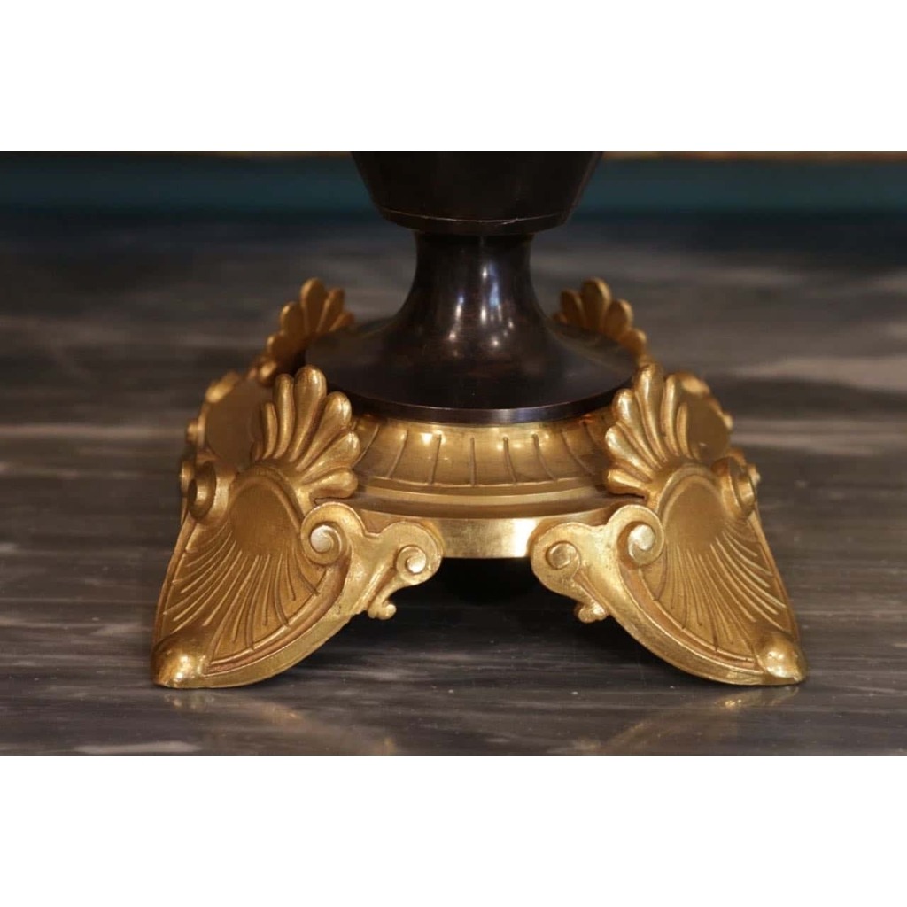 Deux paire de lampes en bronze d'époque Napoléon III