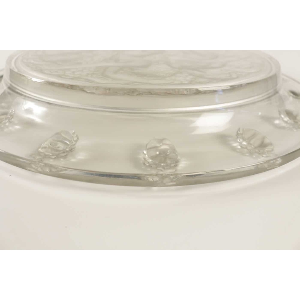 René Lalique Plat « Côte d’or » | Biron René Lalique Plat "Côte d'or"