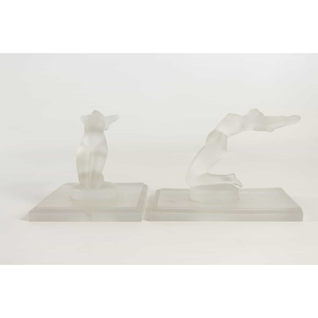 René Lalique Paire de Serres Livres « Chrisis » | Biron René Lalique Paire de Serres Livres "Chrisis"