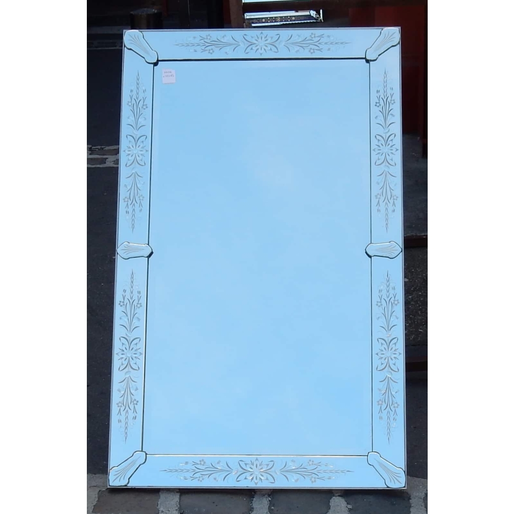 1950/70′ Miroir rectangle Venise avec cabochons en flèches 83 x 137 cm | Biron |||||