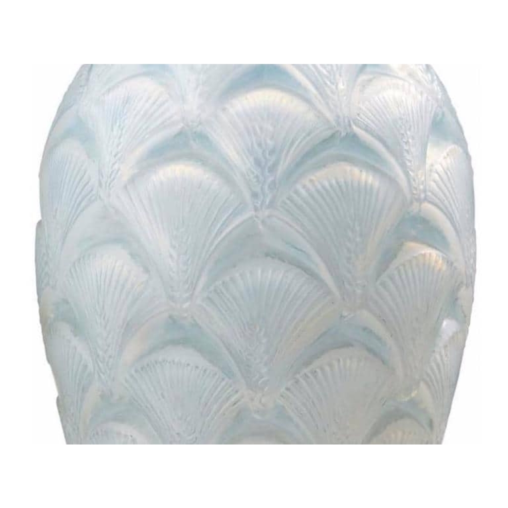 René lalique Opalescent Vase « Herblay » | Biron René lalique Opalescent Vase "Herblay"
