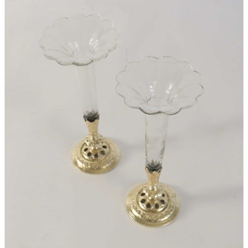 Paire de soliflores, cristal et bronze doré à la feuille d’or, XIXème siècle, époque Napoléon III | Biron Paire de soliflores, cristal et bronze doré à la feuille d'or, XIXème siècle, époque Napoléon III
