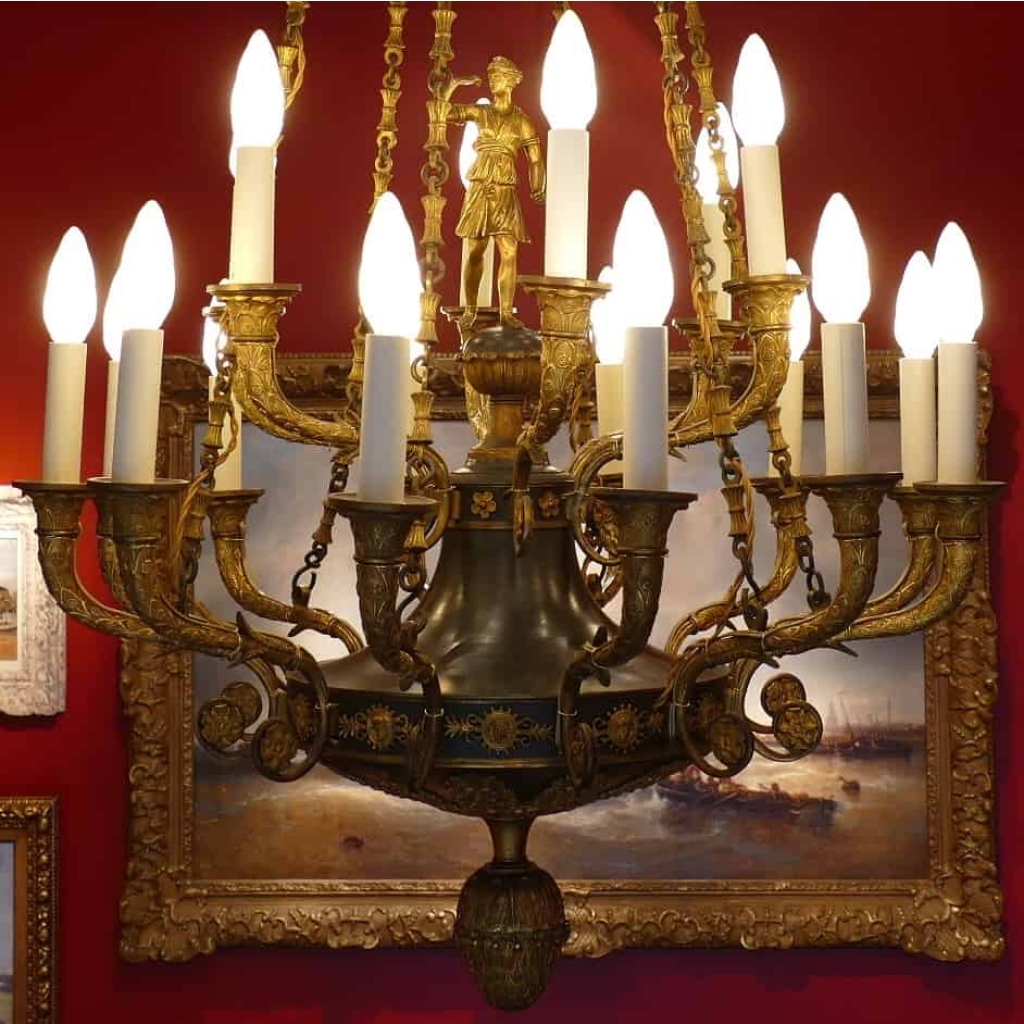 Important lustre Empire 18 lumières en bronze ciselé et doré | Biron Important lustre Empire 18 lumières en bronze ciselé et doré
