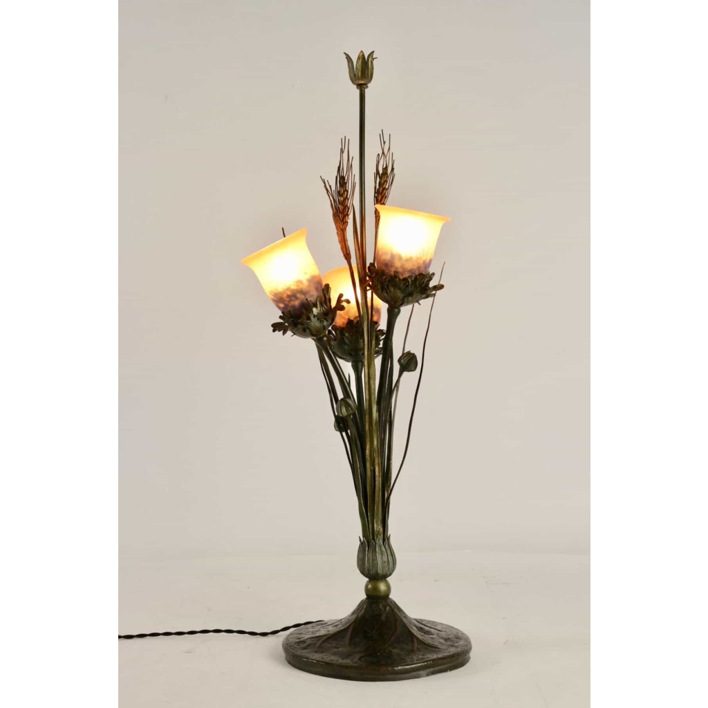Rare lampe Art Nouveau en métal à décor d'épis de blé