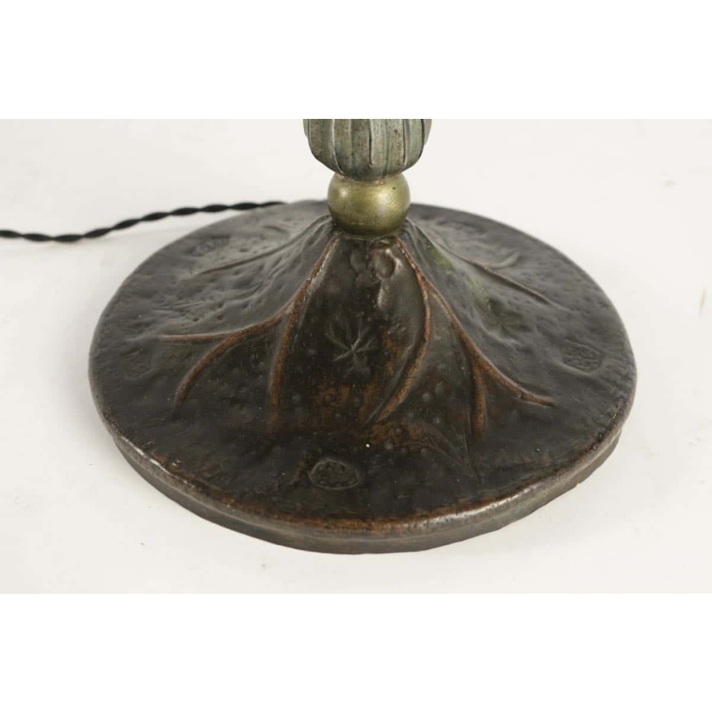 Rare lampe Art Nouveau en métal à décor d'épis de blé