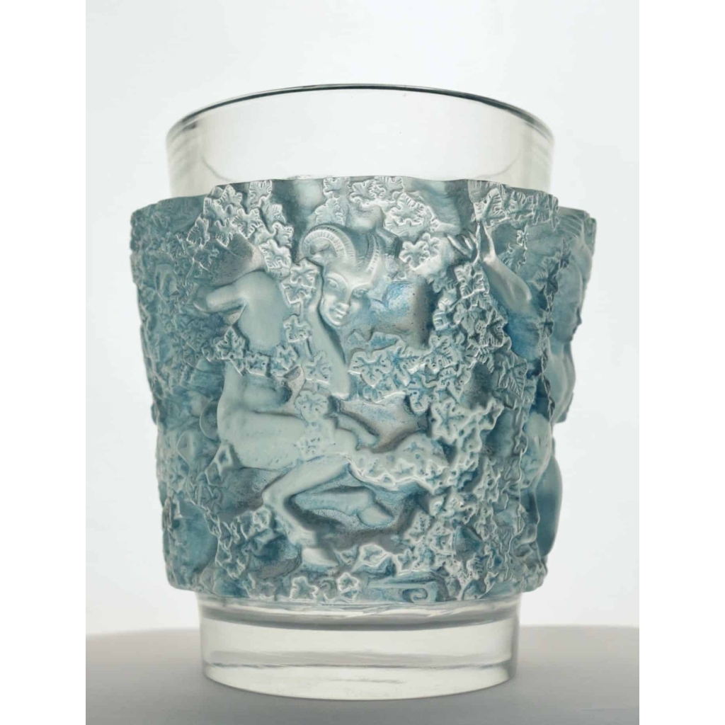 RENE LALIQUE (1860-1945) Vase «Bacchus» Patiné Bleu | Biron ||||||||