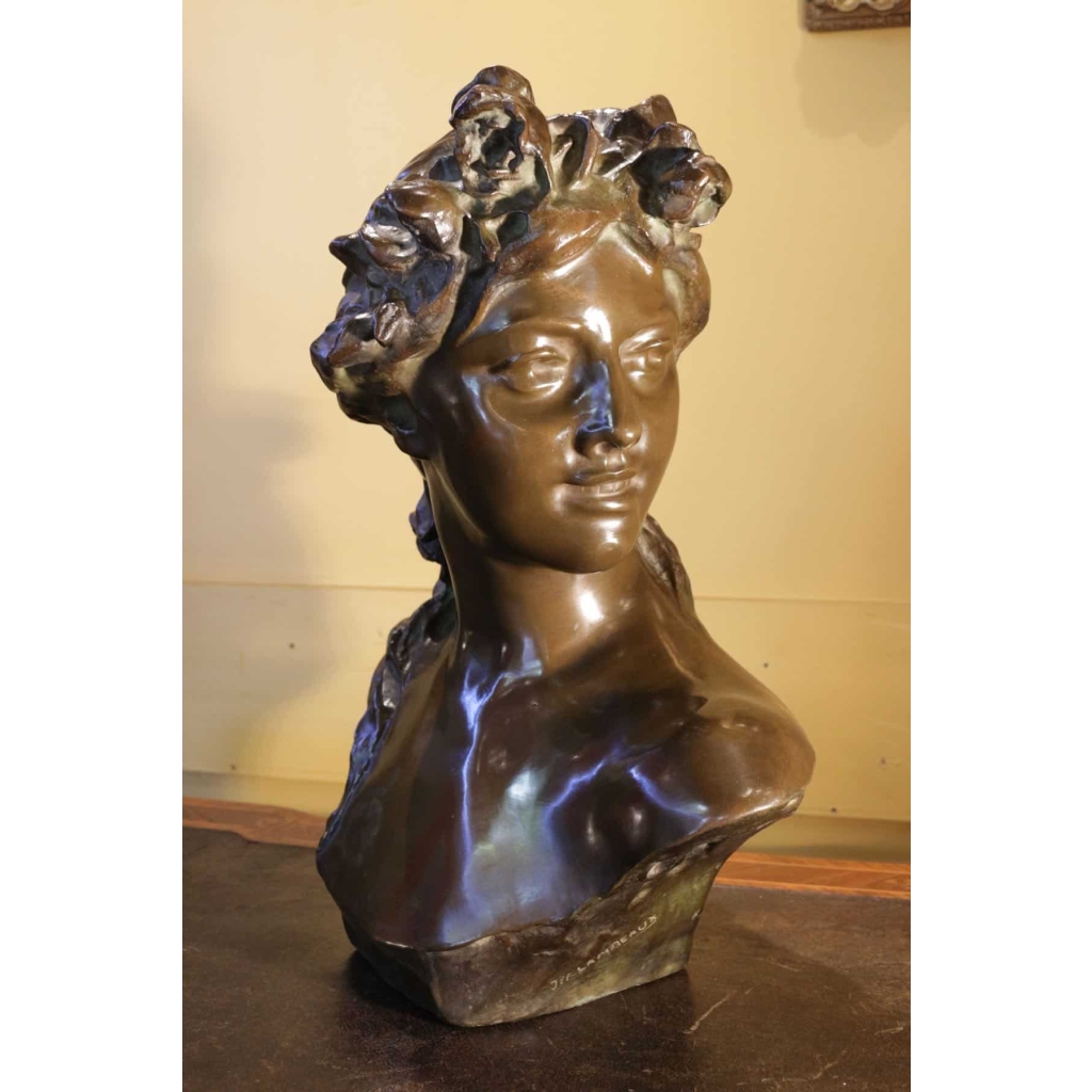Buste de femme en bronze du XIXème siècle, signé de Jef Lambeaux. | Biron ||||||