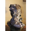 Buste de femme en bronze du XIXème siècle, signé de Jef Lambeaux. | Biron Buste de femme en bronze du XIXème siècle, signé de Jef Lambeaux.