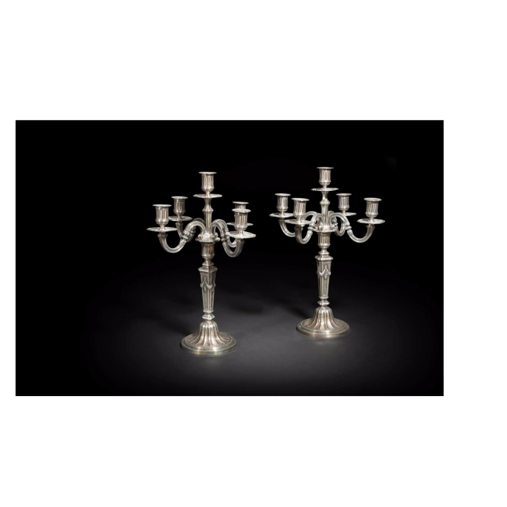 Paire de Candélabres en Bronze Argentés Style Louis XVI | Biron |||