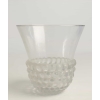 RENE LALIQUE (1860-1945) Vase «Graines » | Biron |||