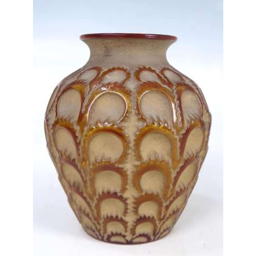 Réne LALIQUE (1860-1945): Vase « laiterons » | Biron 