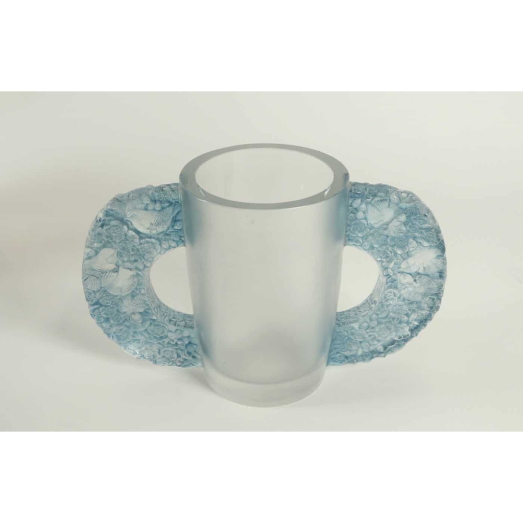 Rene Lalique Vase « Pétrarque » | Biron Rene Lalique Vase "Pétrarque"
