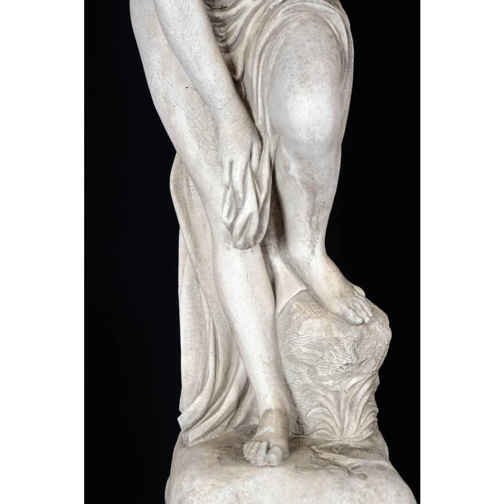 Sculpture Baigneuse, Pierre Reconstitué, XXème Siècle, Intérieur/Extérieur. | Biron Sculpture Baigneuse, Pierre Reconstitué, XXème Siècle, Intérieur/Extérieur.