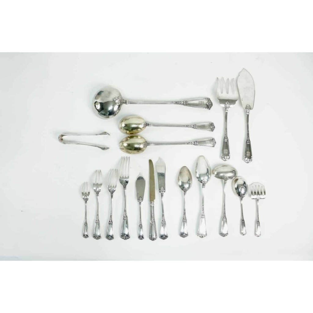 OLIER CARON : Ménagère en Argent Massif style Louis 16 | Biron OLIER CARON : Ménagère en Argent Massif style Louis 16