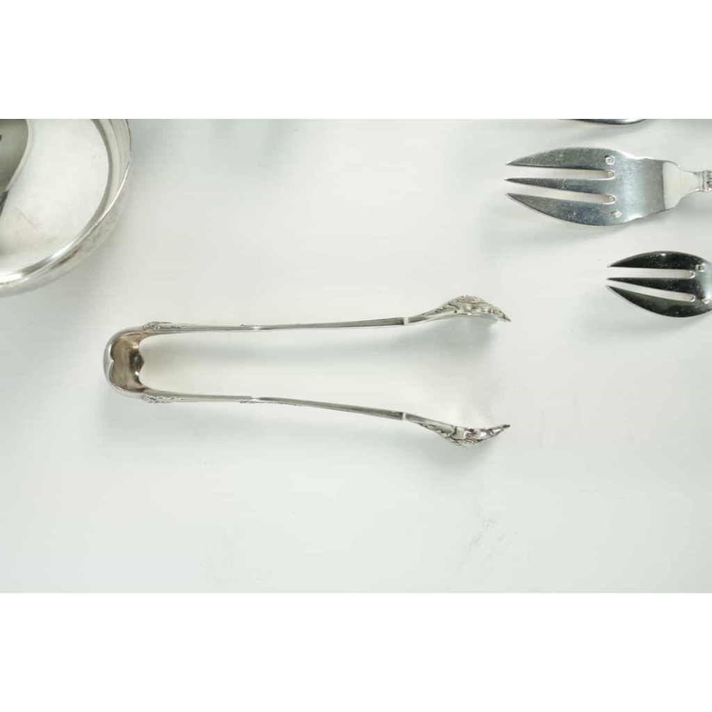 OLIER CARON : Ménagère en Argent Massif style Louis 16 | Biron OLIER CARON : Ménagère en Argent Massif style Louis 16