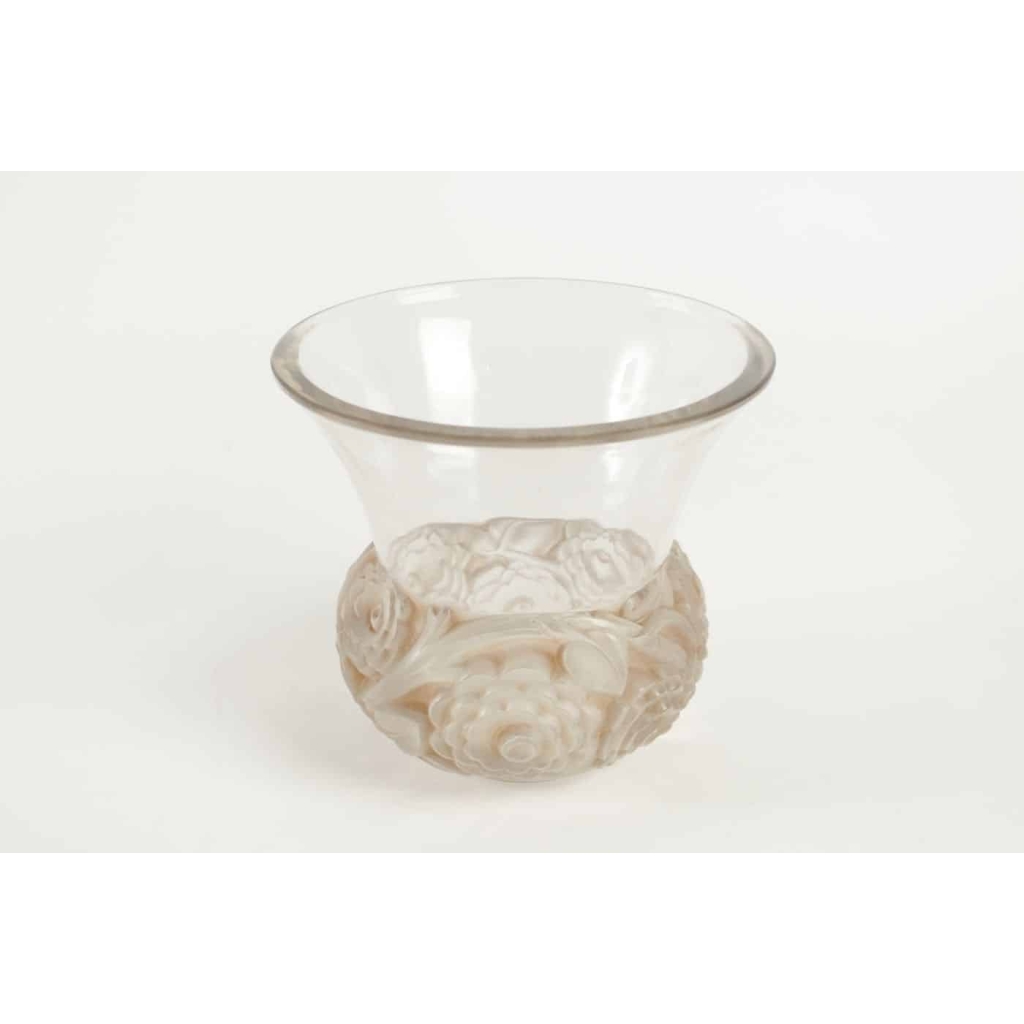 René LALIQUE (1860-1945) Renoncules Vase | Biron René LALIQUE (1860-1945) Renoncules Vase