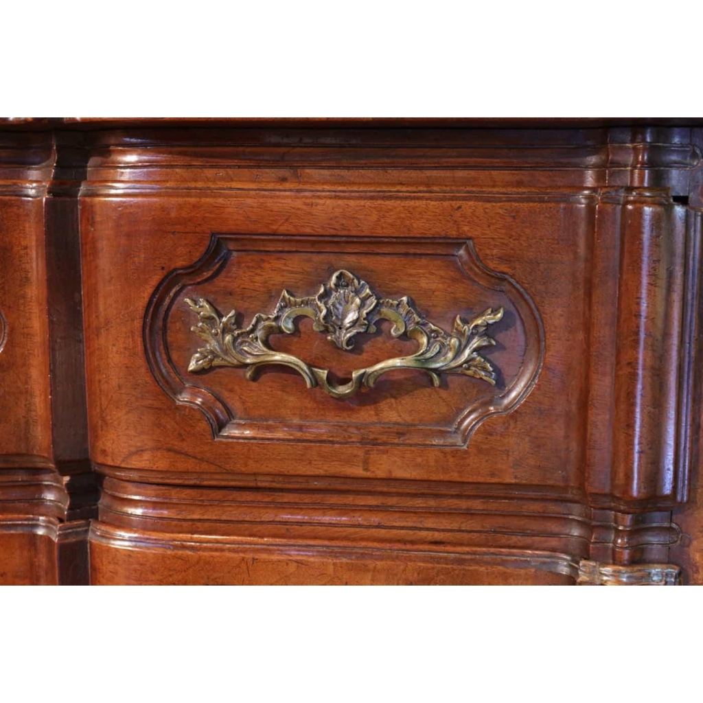 Commode arbalète du XVIII ème siècle