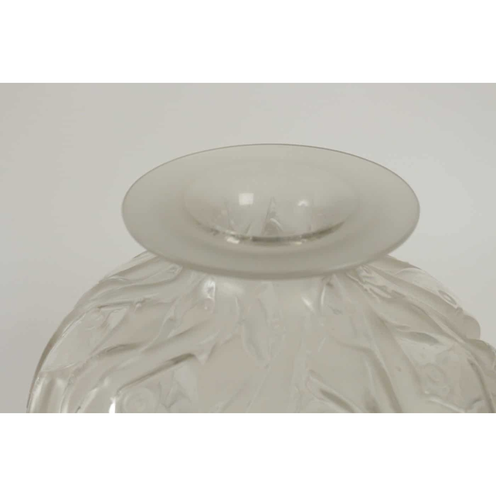 Rene Lalique Vase Penthievre | Biron Rene Lalique Vase Penthievre