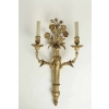 Paire d'appliques de style Louis XVI en bronze doré.