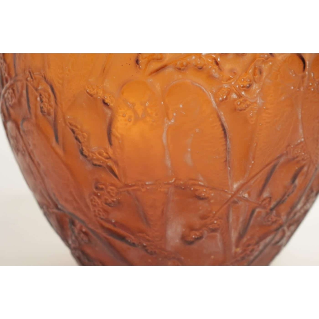 Rene Lalique Amber Vase « Perruches » | Biron Rene Lalique Amber Vase "Perruches"