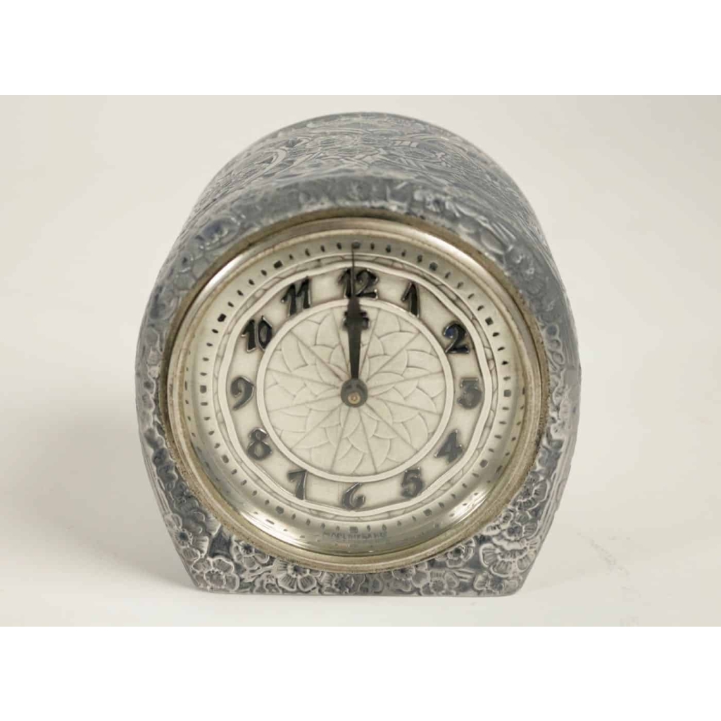 René Lalique & ATO Pendule « Eglantines » | Biron René Lalique & ATO Pendule "Eglantines"