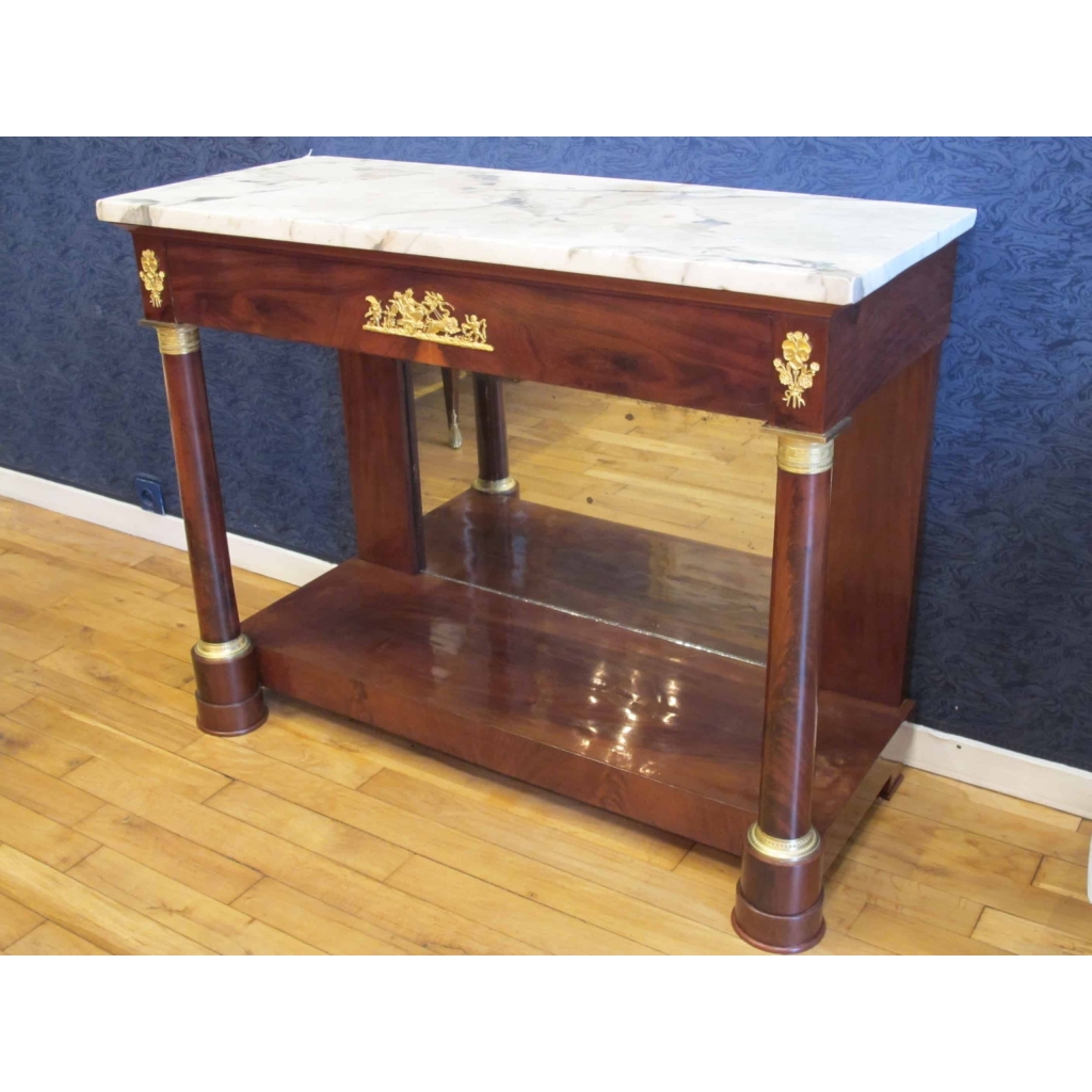 Console d'époque 1er Empire (1804 - 1815).