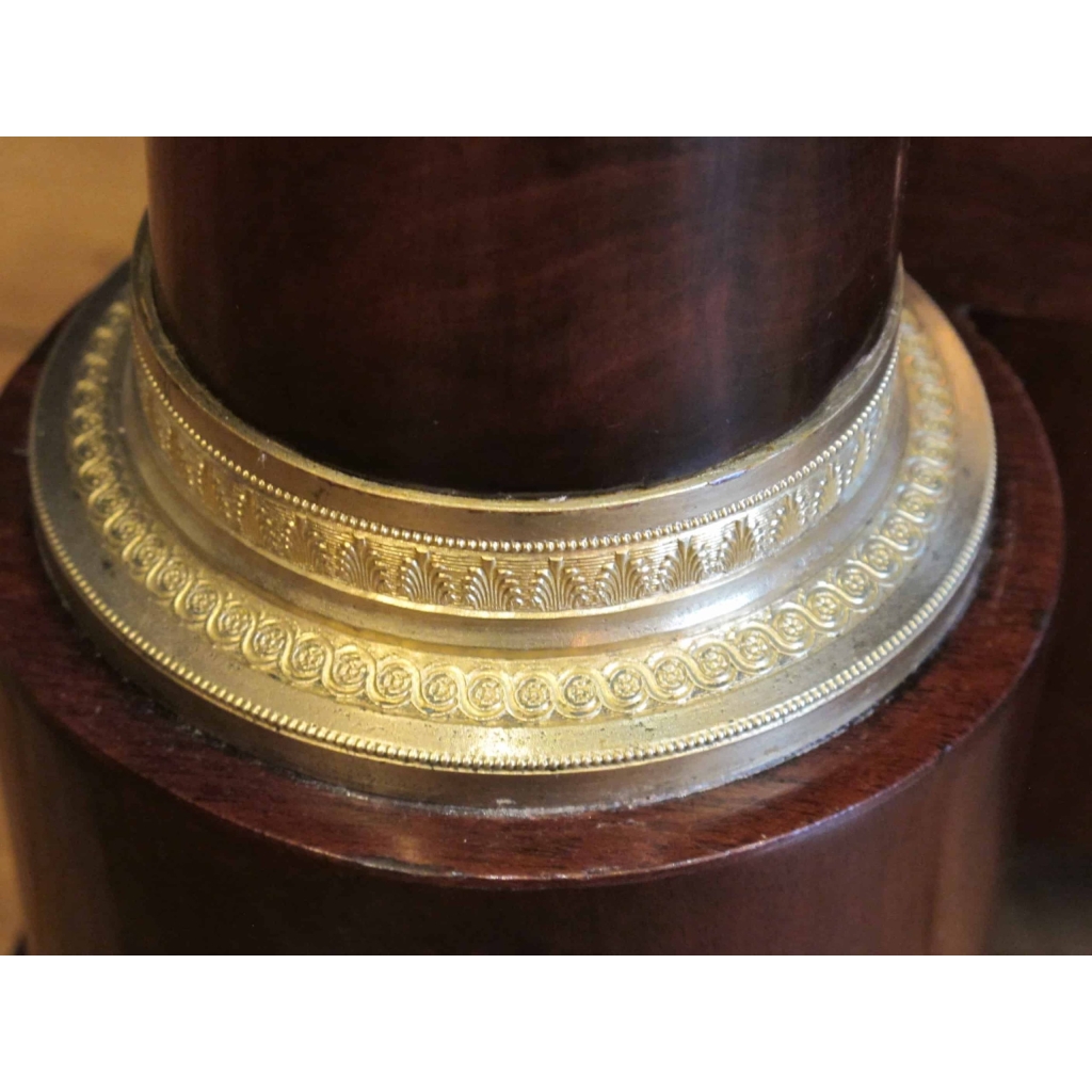 Console d'époque 1er Empire (1804 - 1815).