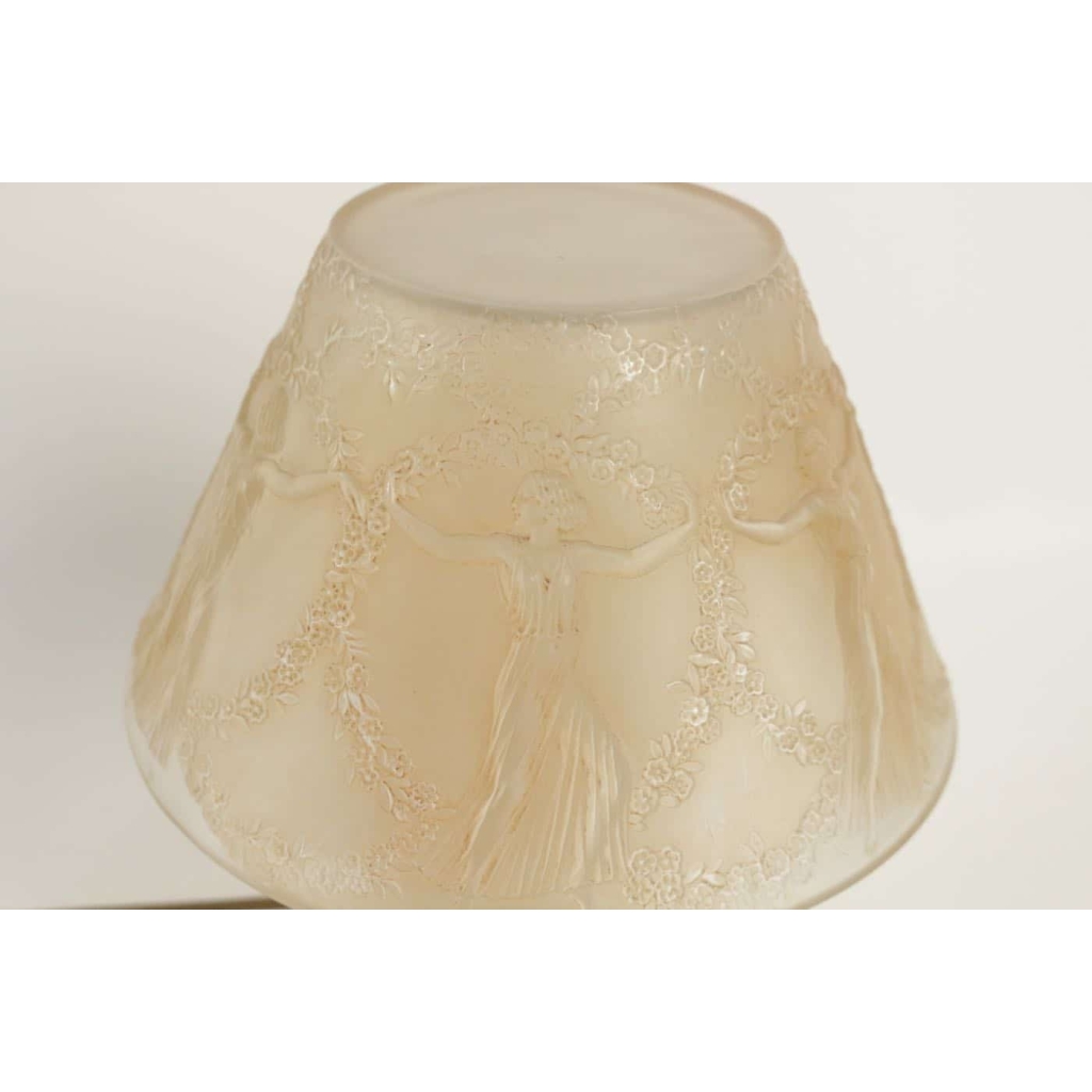 René LALIQUE (1860-1945) Lampe » Six danseuses « | Biron René LALIQUE (1860-1945) Lampe " Six danseuses "