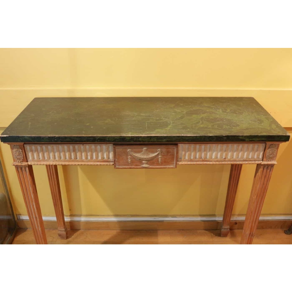 Paire de consoles de style Robert Adams du XIXème siècle