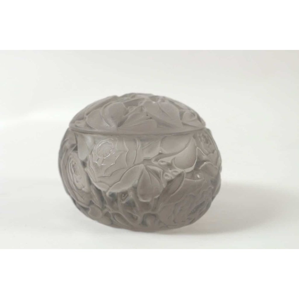 René LALIQUE « 1860 – 1945) Boite « Dinard » | Biron René LALIQUE "1860 - 1945) Boite "Dinard"