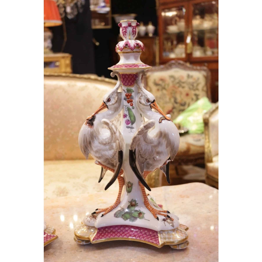 Paire de chandeliers Échassiers et insectes Hochst 18e siècle | Biron Paire de chandeliers Échassiers et insectes Hochst 18e siècle