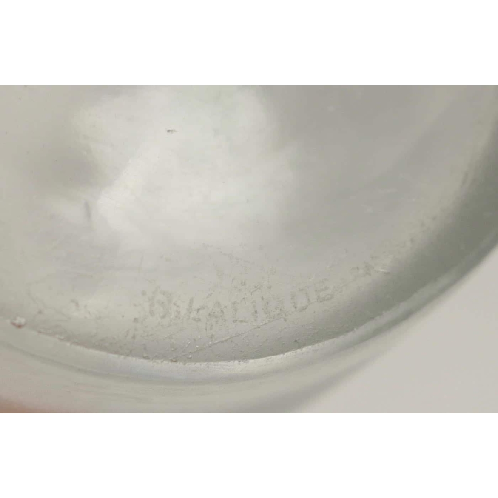 R Lalique Vase «Yvelines» dit aussi Vase «Oreilles biches» | Biron R Lalique Vase «Yvelines» dit aussi Vase «Oreilles biches»