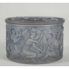 René LALIQUE (1860-1945) BOÎTE RONDE « FIGURINES ET VOILES » | Biron René LALIQUE (1860-1945) BOÎTE RONDE « FIGURINES ET VOILES"