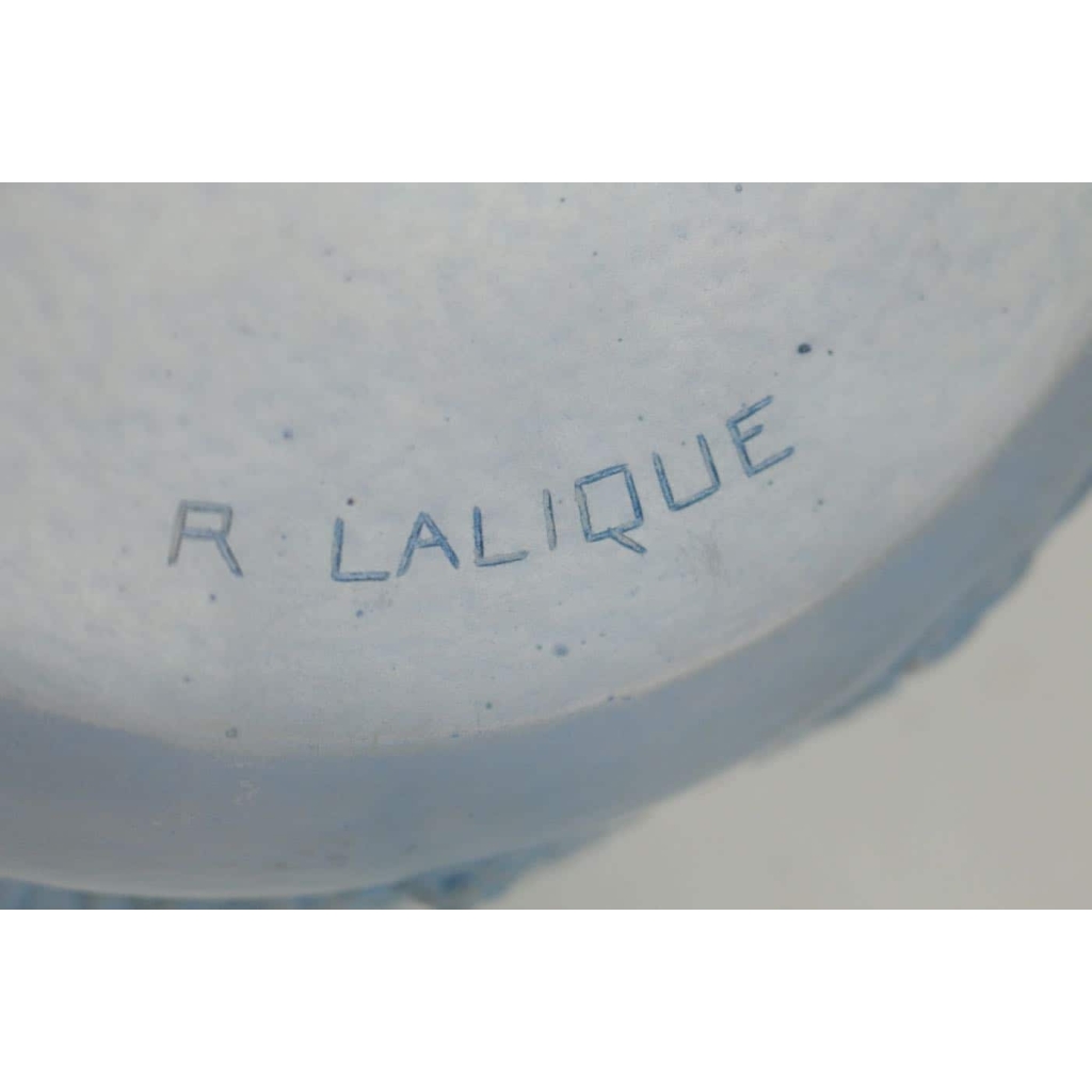 René Lalique (1860-1945), Boite » Primevères » | Biron René Lalique (1860-1945), Boite " Primevères"