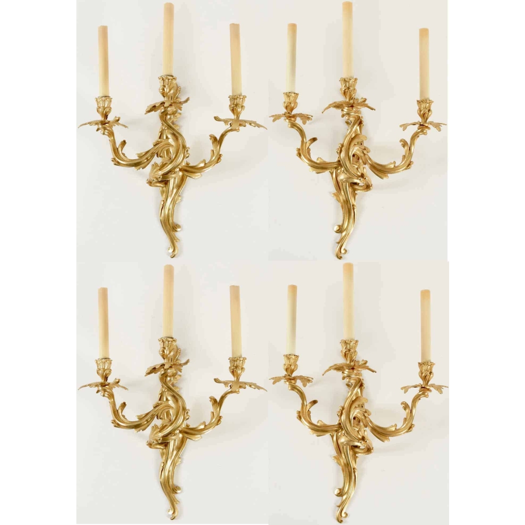Suite de quatre appliques de style Louis XV, époque Napoléon III (1848 – 1870). | Biron |||||