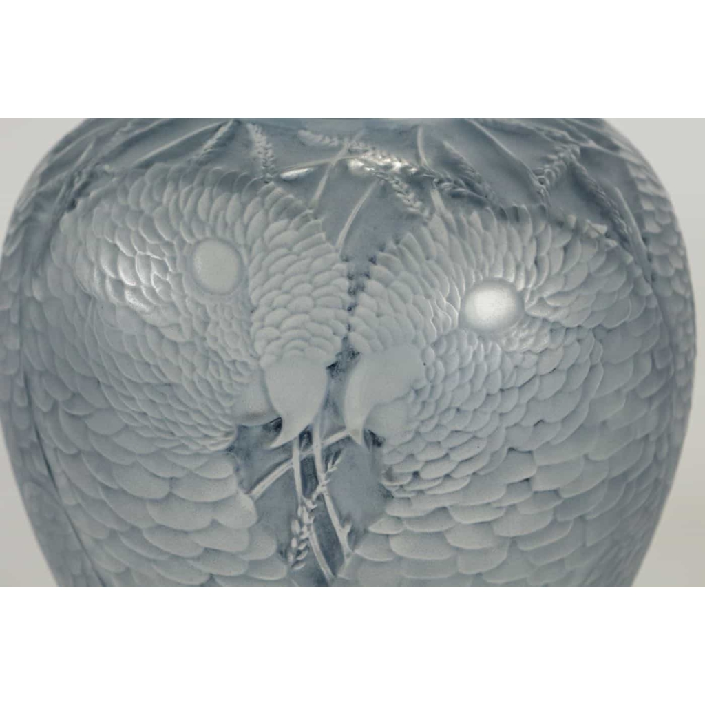Rene Lalique Vase » Alicante » | Biron Rene Lalique Vase" Alicante"