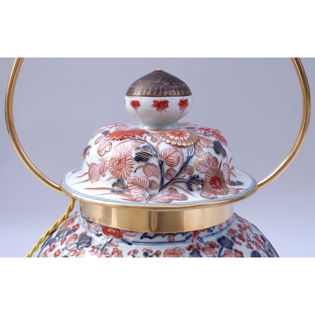 Grande potiche en porcelaine Imari montére en lampe, circa 1950