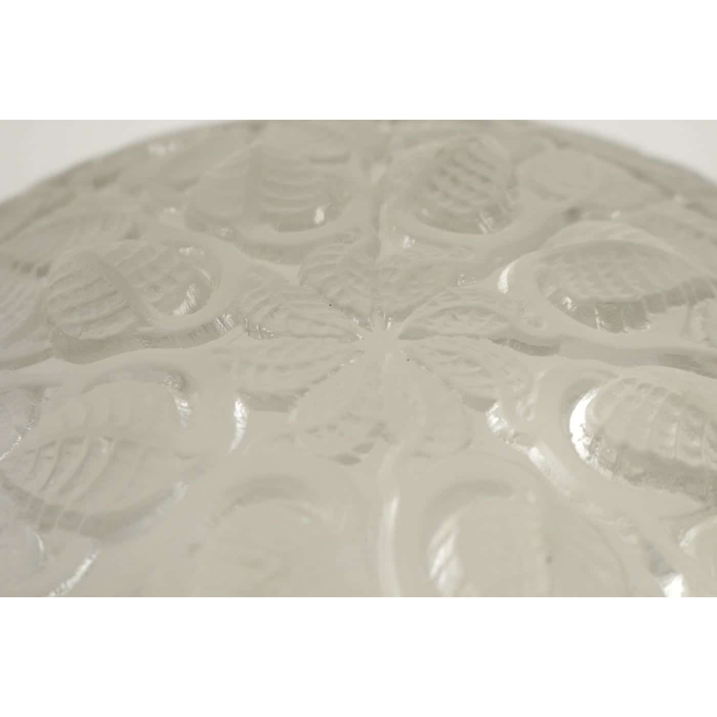 RENE LALIQUE (1860-1945) PLAFONNIER VASQUE « CHARMES » | Biron RENE LALIQUE (1860-1945) PLAFONNIER VASQUE « CHARMES »