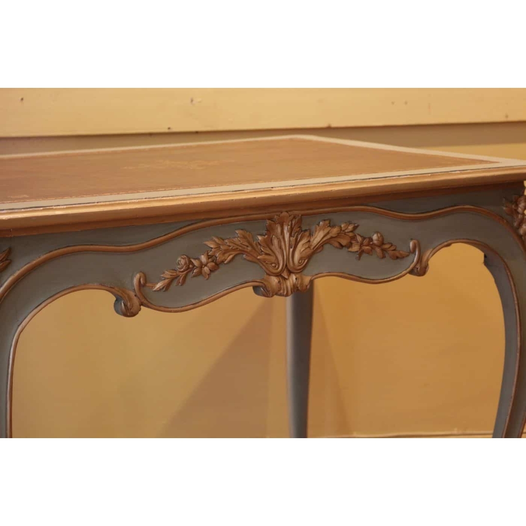 Table à jeux en bois peint de style Louis XV