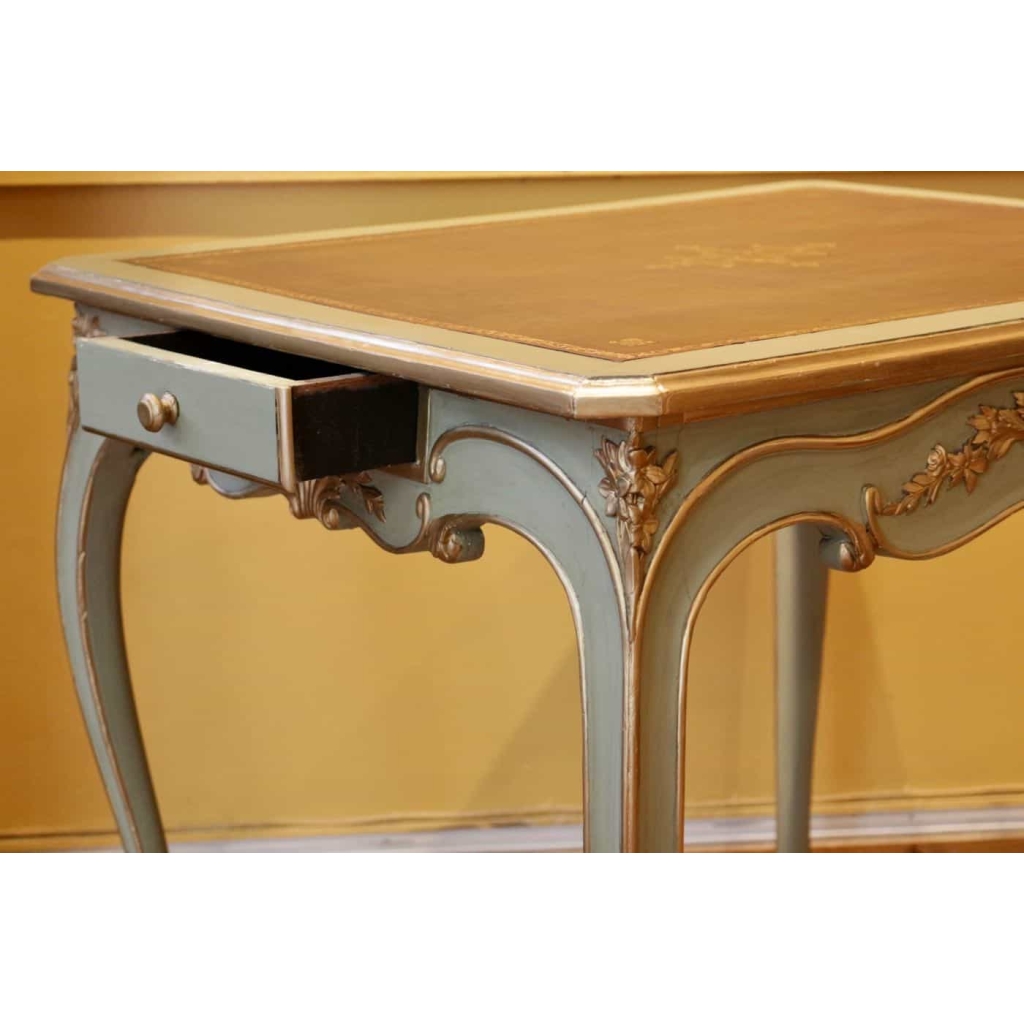 Table à jeux en bois peint de style Louis XV