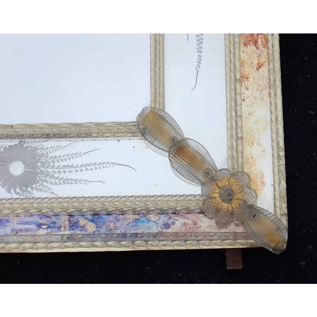 1970 Miroir Aux Etoiles Filantes Style Véronese Rectangulaire Parecloses et Fleurs Dorées a l Or 102 X 82 cm | Biron 1970 Miroir Aux Etoiles Filantes Style Véronese Rectangulaire Parecloses et Fleurs Dorées a l Or 102 X 82 cm