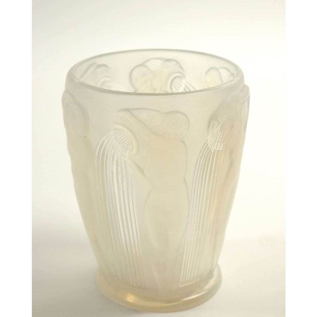 René Lalique Opalescent « Danaides » Vase | Biron René Lalique Opalescent "Danaides" Vase
